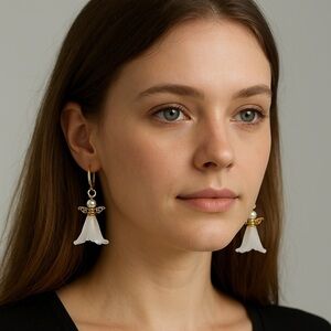 Handmade Angel Dangle Earrings – White Acrylic & Gold Tone Wings NWT